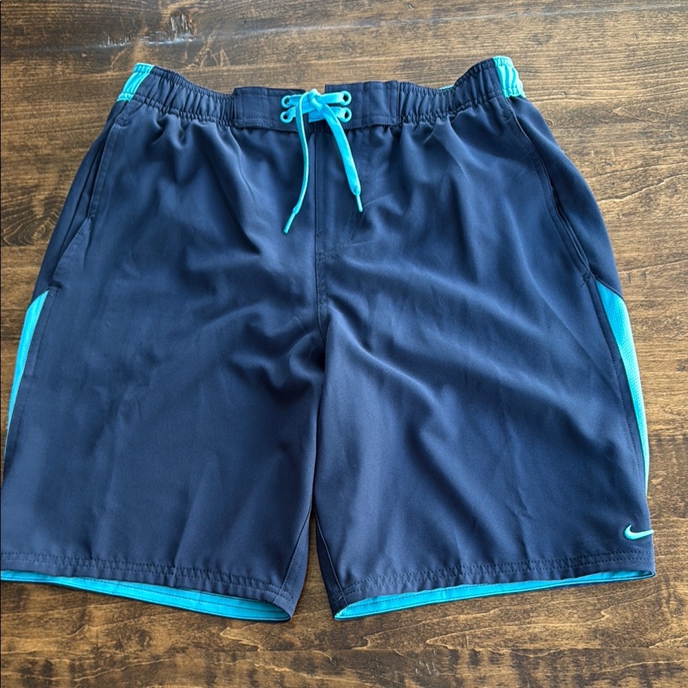 Nike Men's Blue Swim Trunks Size Medium